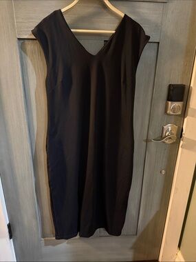 Tahari Black V-Neck Midi Dress